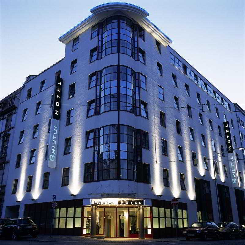 Tante ALMA Bristol Hotel otel fotoğrafı