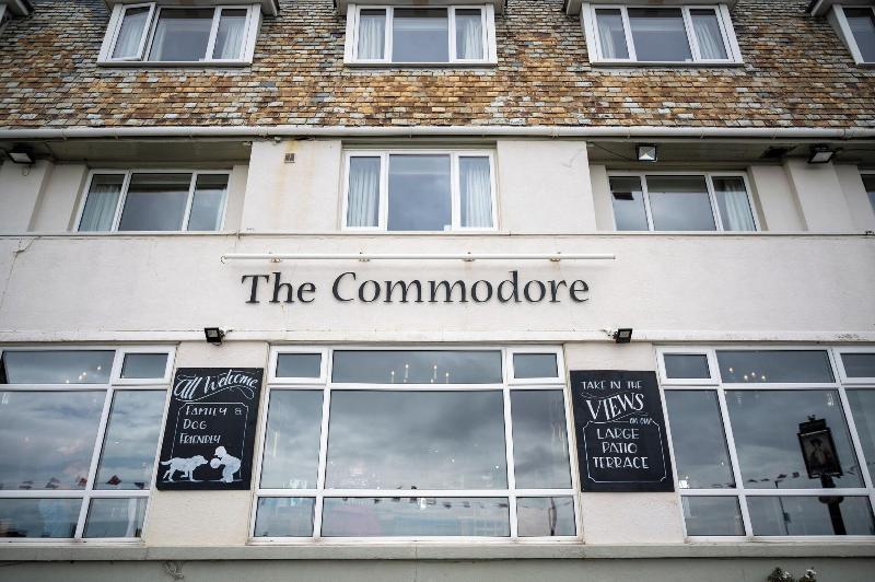 Commodore Hotel - Genel
