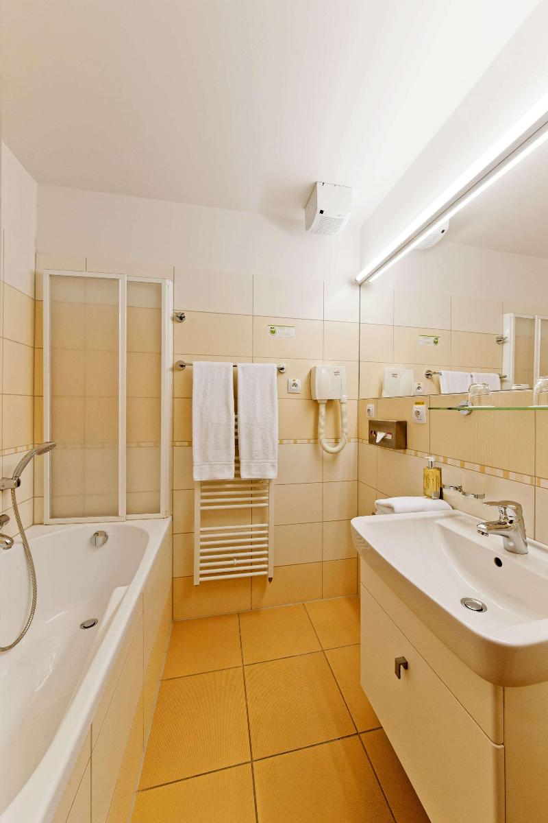 Vista Hotel - Oda