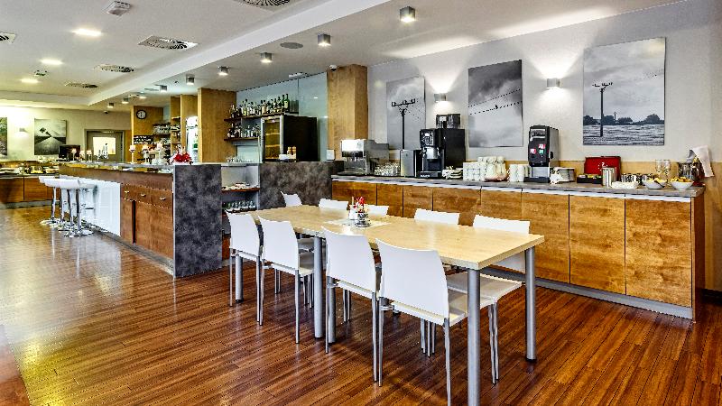 Vista Hotel - Restoran