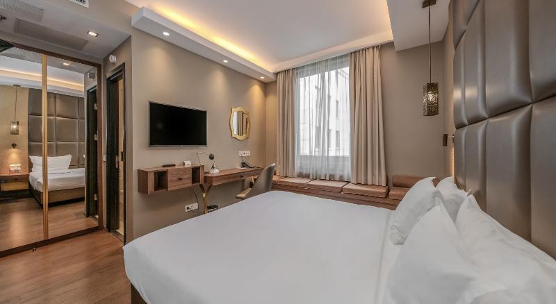 Continental Hotel Budapest - Oda
