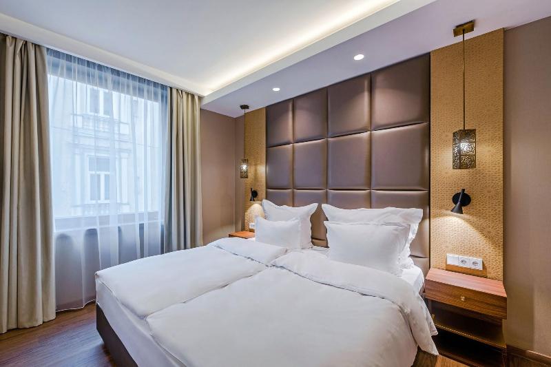 Continental Hotel Budapest - Oda