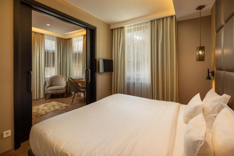 Continental Hotel Budapest - Oda