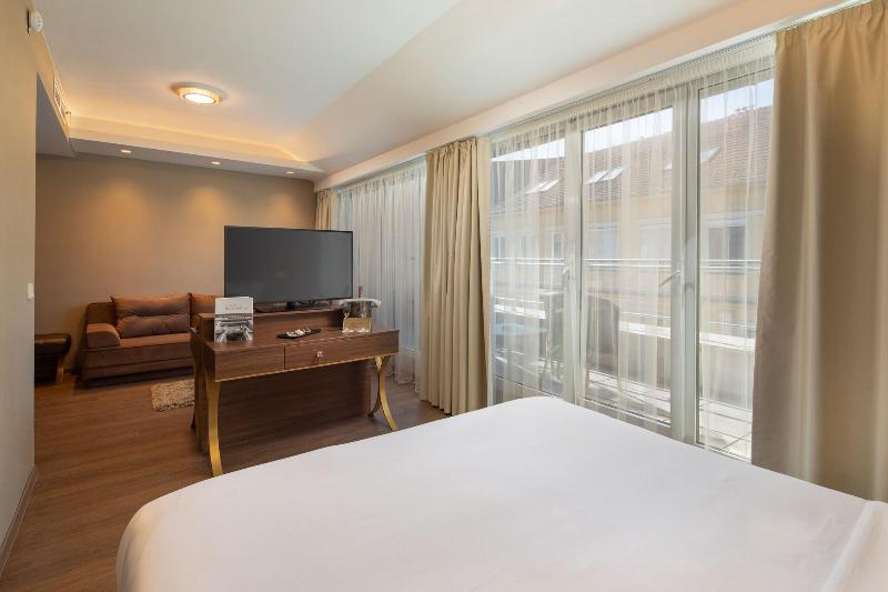 Continental Hotel Budapest - Oda