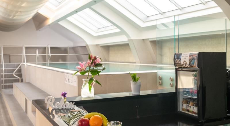 Continental Hotel Budapest - Havuz