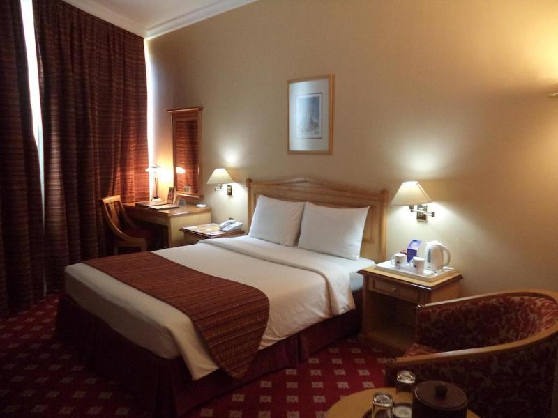 Grand Continental Hotel Abu Dhabi - Oda