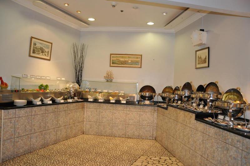 Grand Continental Hotel Abu Dhabi - Restoran