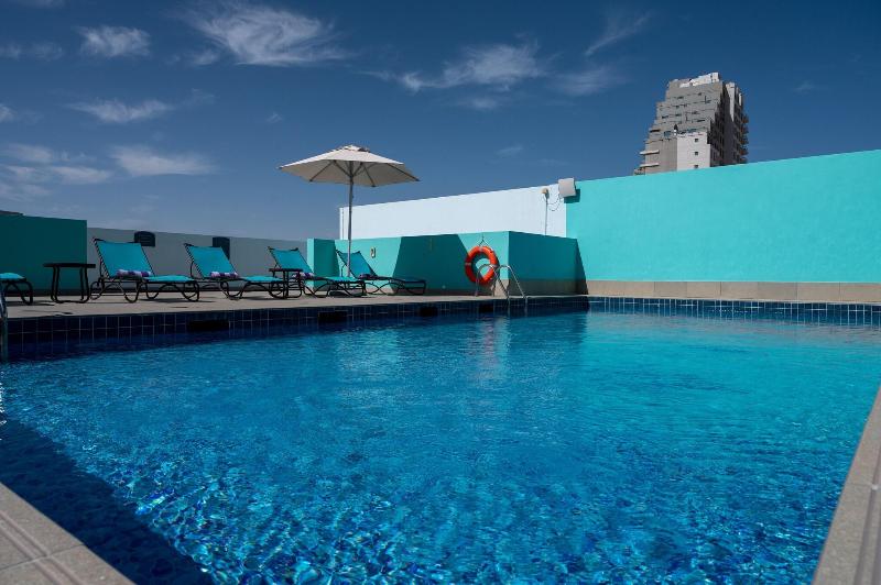 Premier Inn Silicon Oasis - Havuz