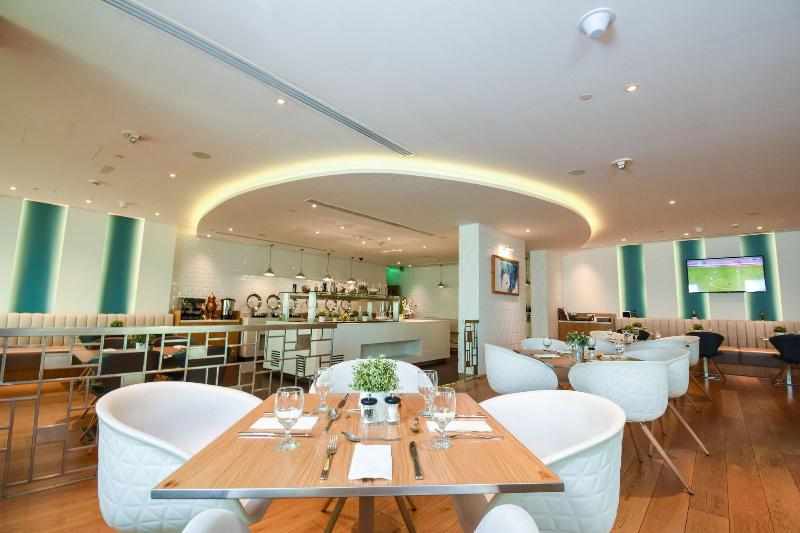Premier Inn Silicon Oasis - Restoran