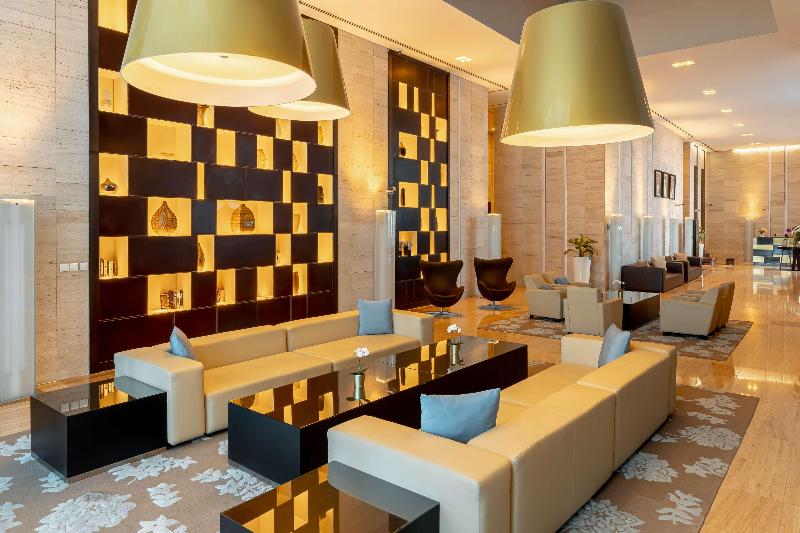 Radisson Blu Residence Dubai Marina - Lobi