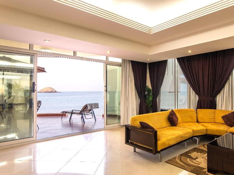 Royal Beach Hotel and Resort - Oda