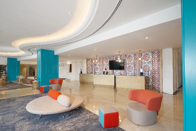 Occidental Sharjah Grand - Lobi