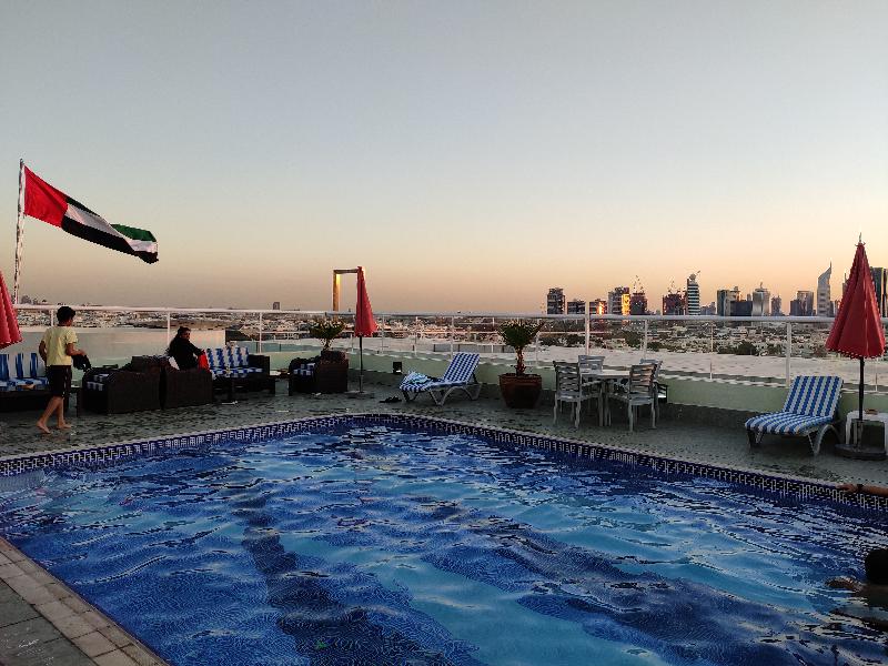 West Zone Plaza Hotel Apartments - Havuz