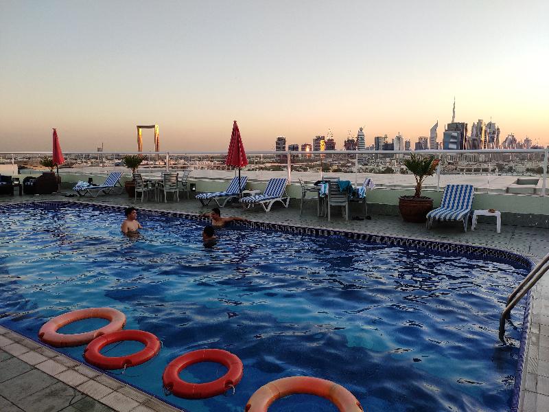 West Zone Plaza Hotel Apartments - Havuz