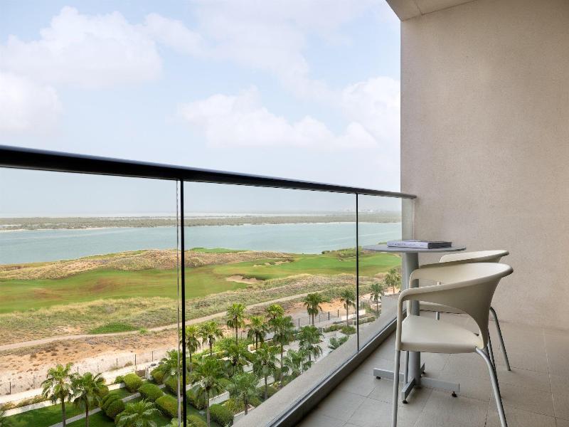 Crowne Plaza Hotel Abu Dhabi Yas Island - Oda