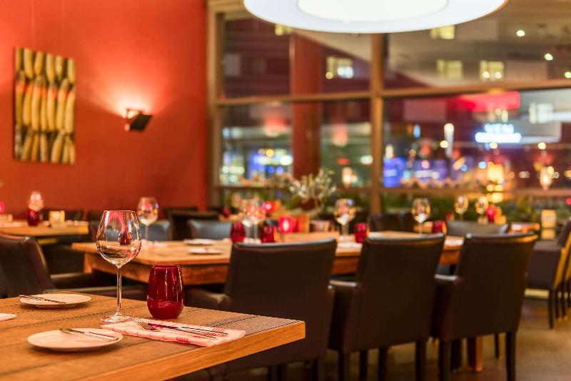 Hotel Wolfsburg Centrum Affiliated by Meliá - Restoran