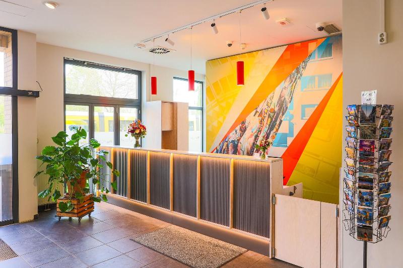 H+ Hotel4Youth Berlin - Lobi