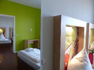 H+ Hotel4Youth Berlin fotoÄŸrafÄ±