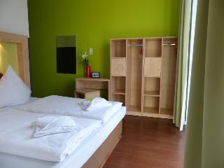 H+ Hotel4Youth Berlin fotoÄŸrafÄ±