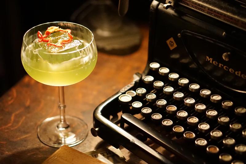 Akyra Thonglor Bangkok - Bar