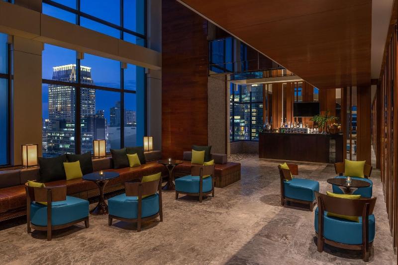 Renaissance Bangkok Ratchaprasong Hotel - Havuz