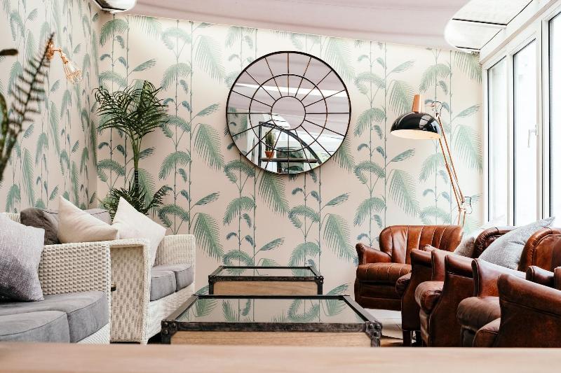 Le Pommier Hotel & Restaurant - Lobi