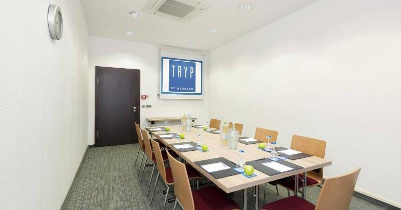 B&B HOTEL Krefeld Süd - Toplantı
