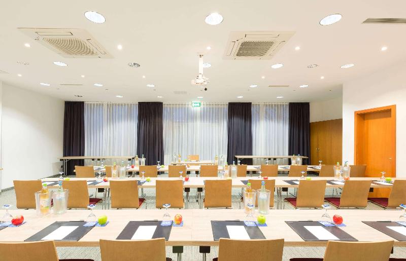 B&B HOTEL Krefeld Süd - Toplantı
