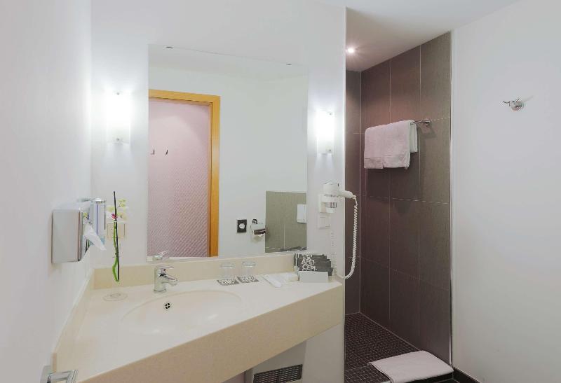 B&B HOTEL Krefeld Süd - Oda