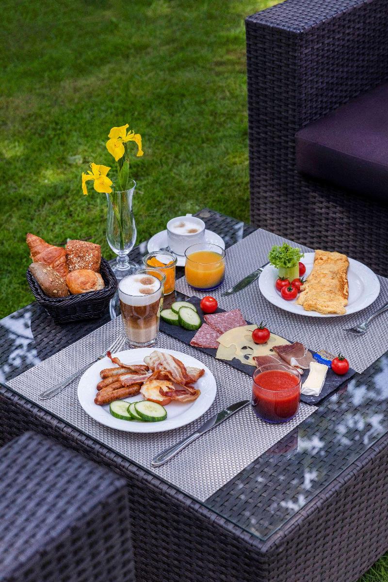 B&B HOTEL Krefeld Süd - Restoran