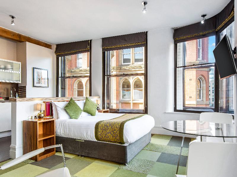 Roomzzz Manchester - Oda