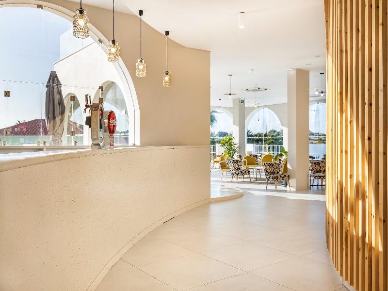 Eden Villas & Apartments - Bar
