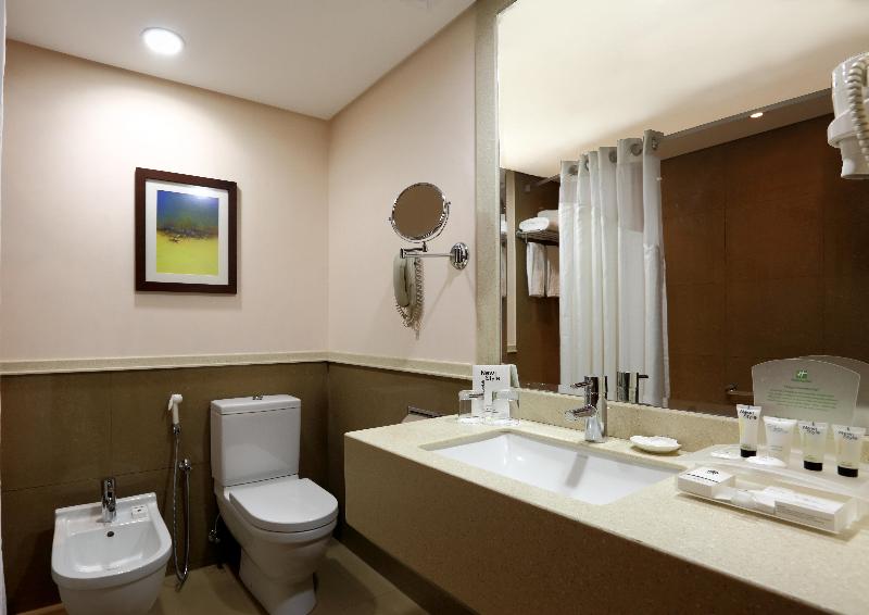 Holiday Inn Riyadh Izdihar - Oda