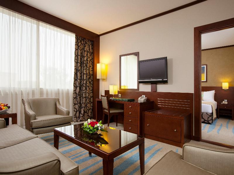 Holiday Inn Riyadh Izdihar - Oda
