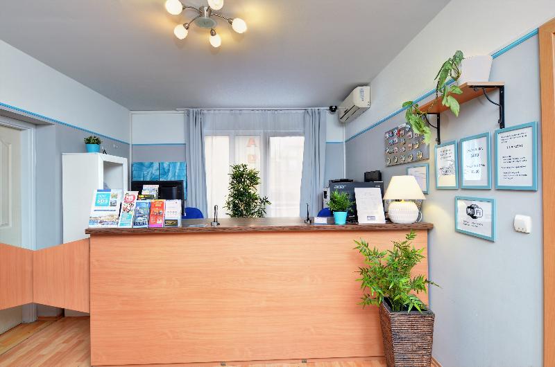 Agape Apartments - Lobi