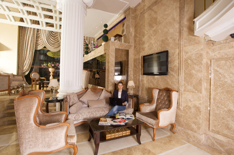 Tilia Hotel - Lobi