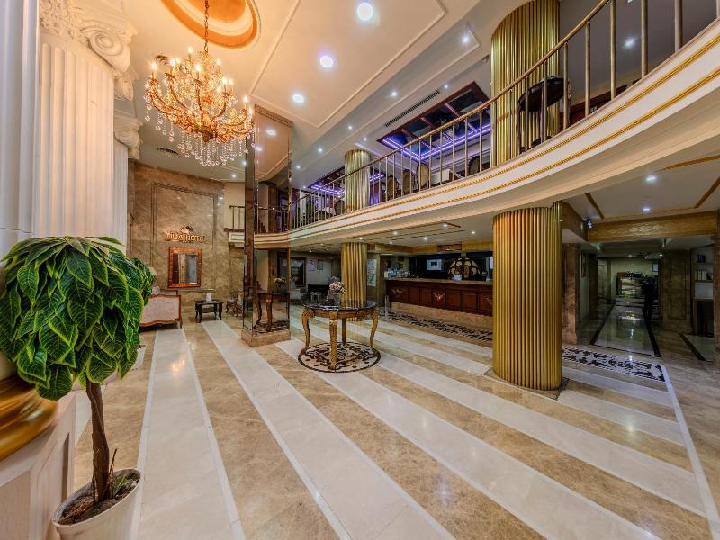 Tilia Hotel - Lobi