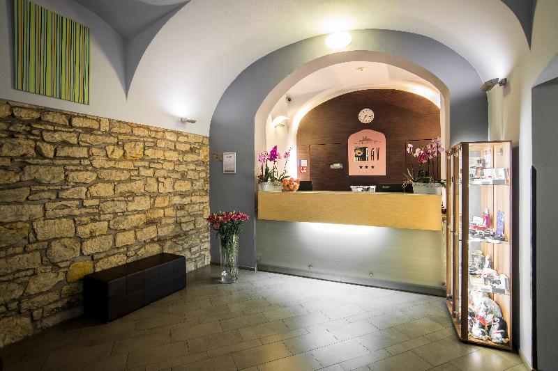 Hotel Pav Prague - Lobi