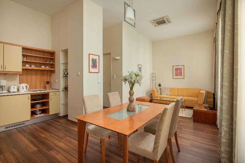 Mamaison Residence Izabella Budapest - Oda