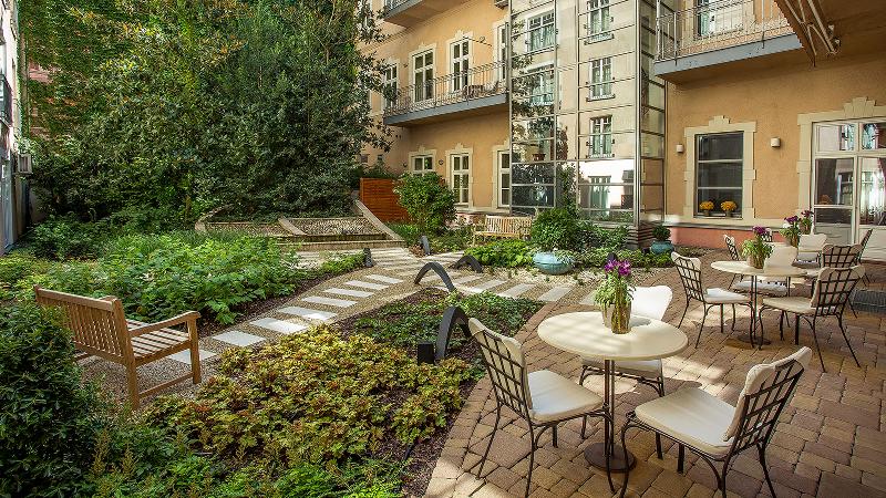 Mamaison Residence Izabella Budapest - Teras