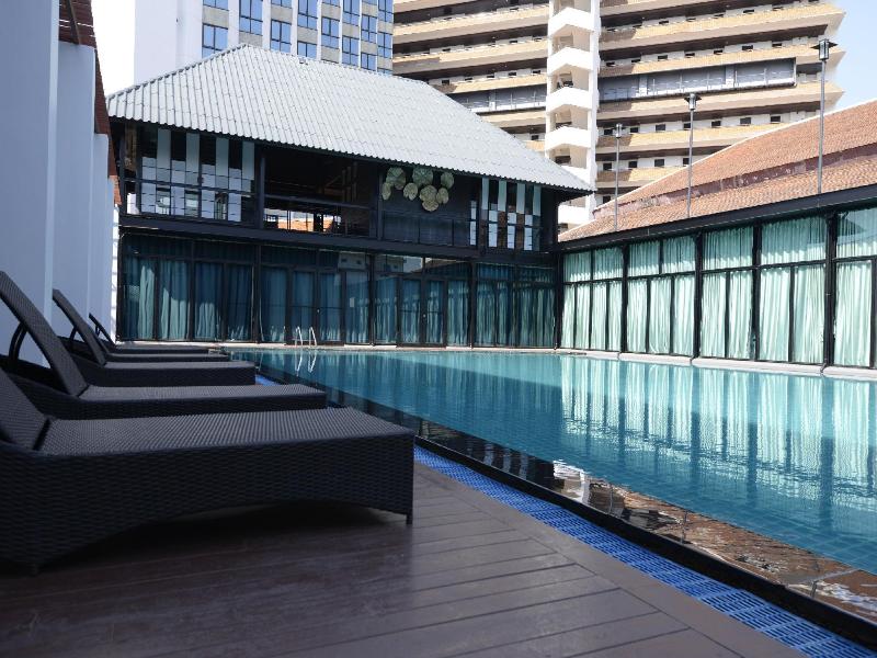 Napalai Hotel Udonthani - Havuz