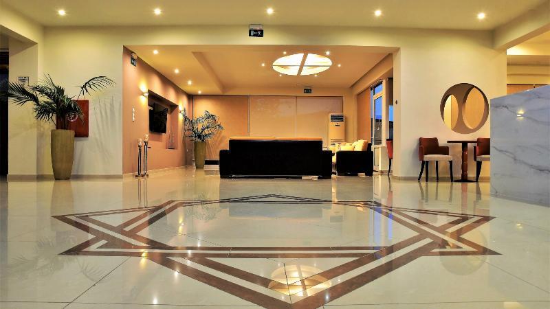Theo Hotel - Lobi