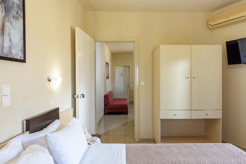 Theo Hotel - Oda
