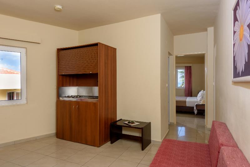 Theo Hotel - Oda