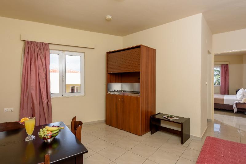 Theo Hotel - Oda