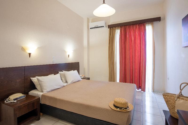 Theo Hotel - Oda