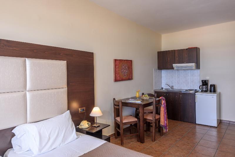 Theo Hotel - Oda