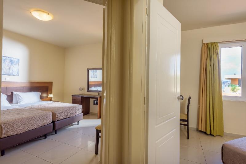 Theo Hotel - Oda