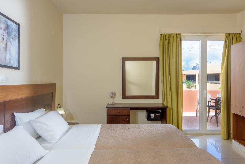 Theo Hotel - Oda