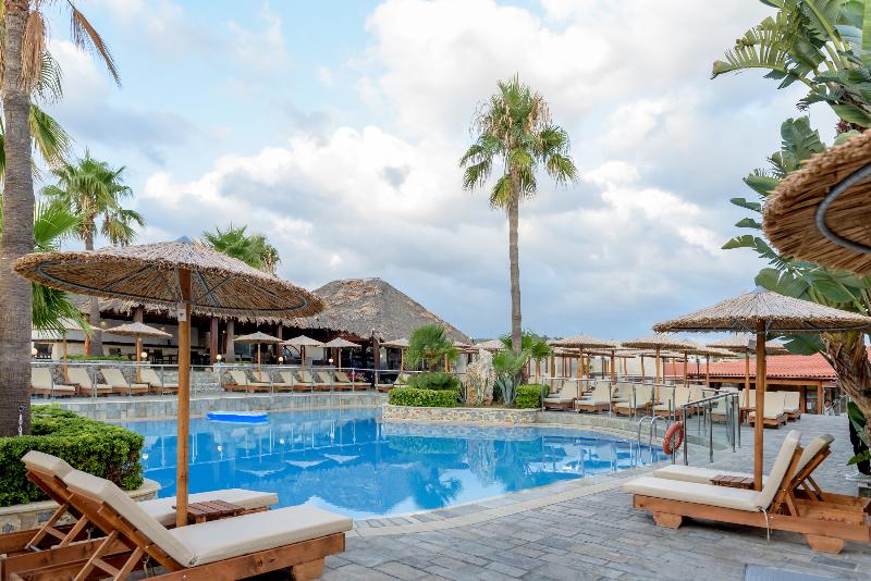 Theo Hotel - Havuz